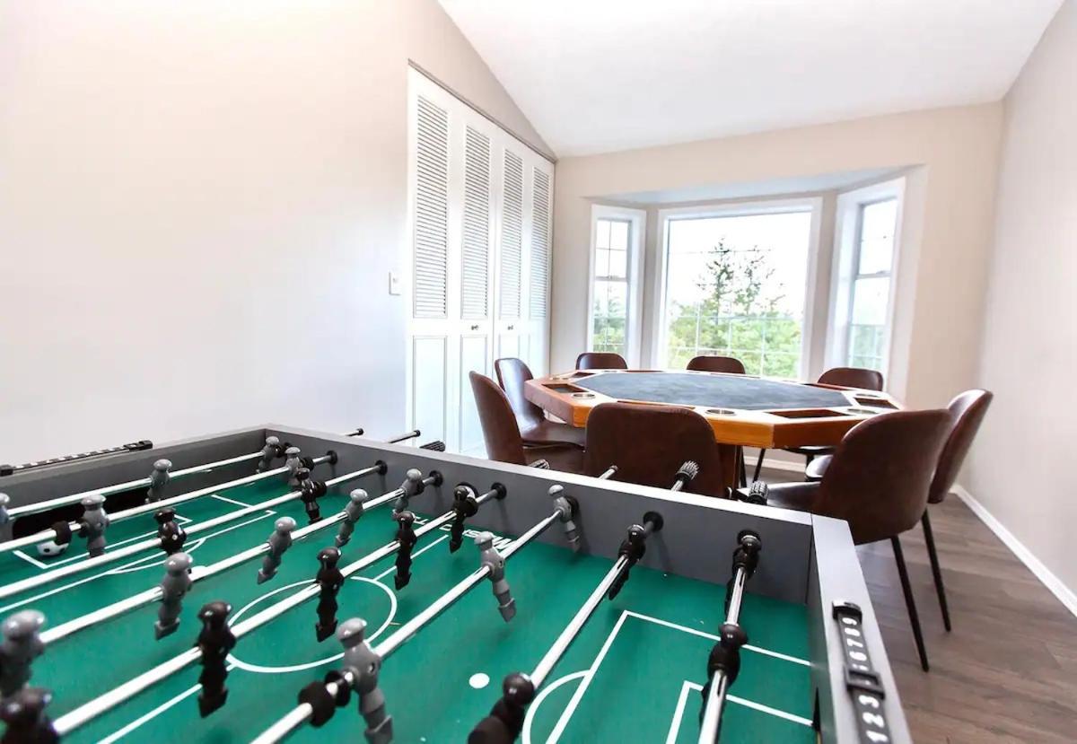 Stunning Home With Amazing Views Near The City Victoria Exteriör bild